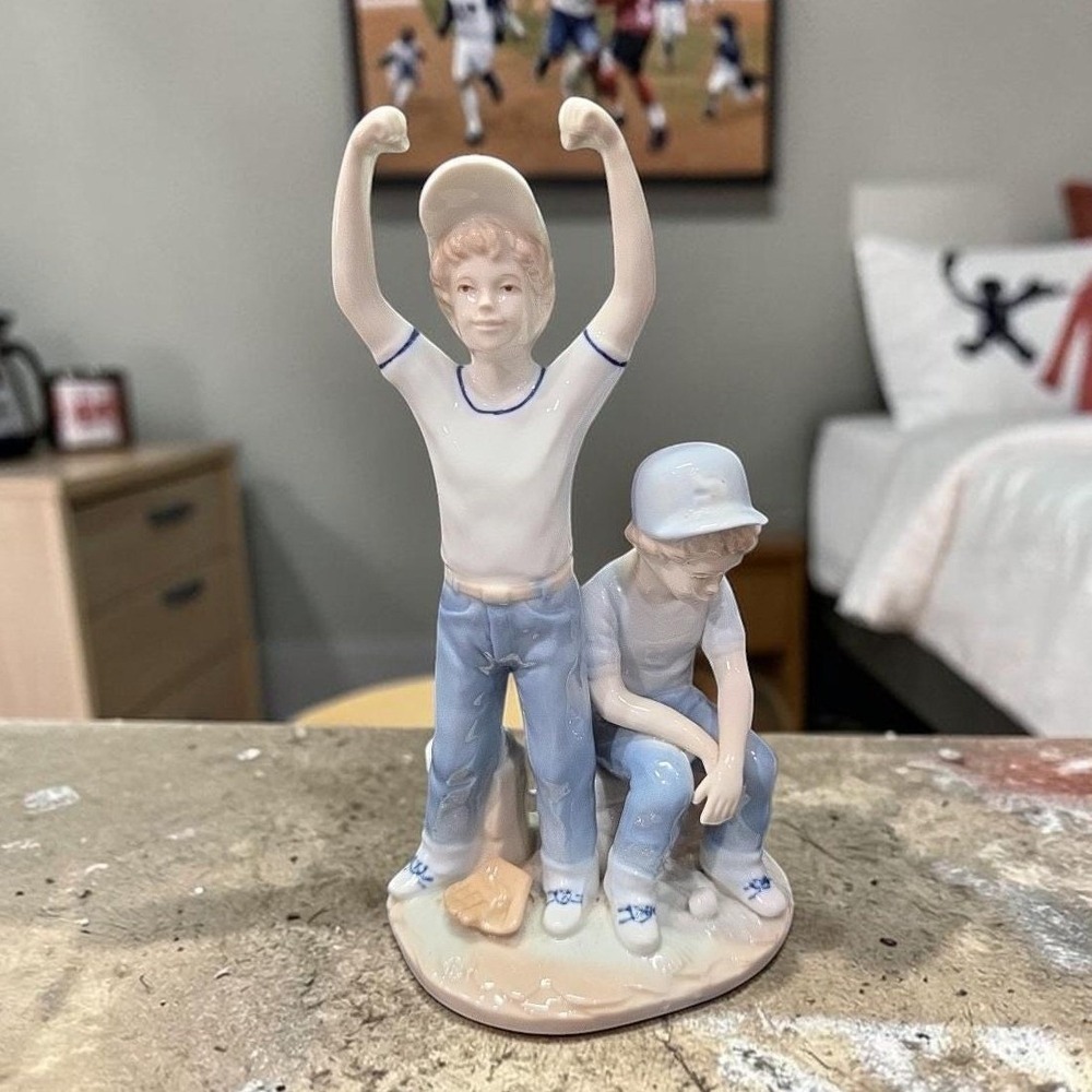 Paul Sebastian‎ Boys Baseball Players Figurine, Vtg Little League Ceramic Statue